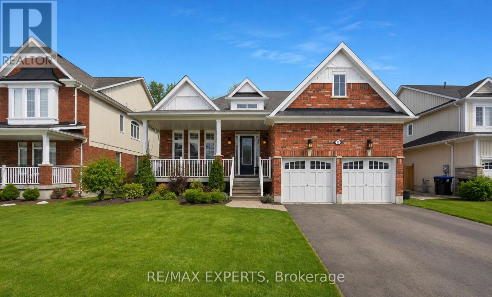11 COLLIER CRESCENT - 1