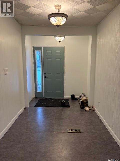 124 8th AVENUE W - 5