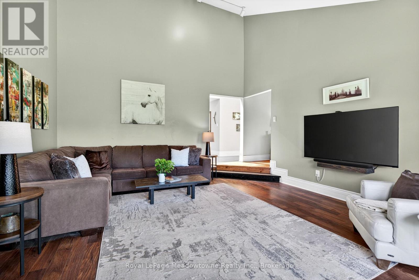 8122 ERAMOSA GARAFRAXA TOWNLINE - 12