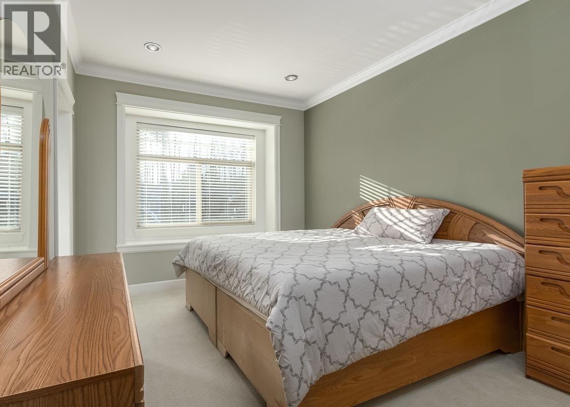 41440 DRYDEN ROAD, Squamish