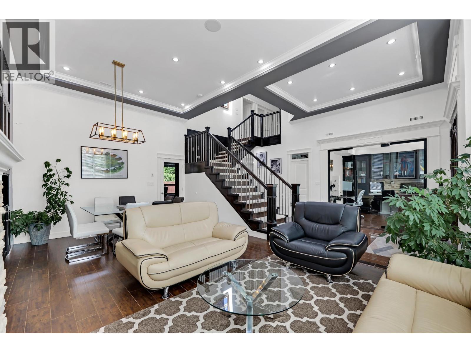 41440 DRYDEN ROAD, Squamish