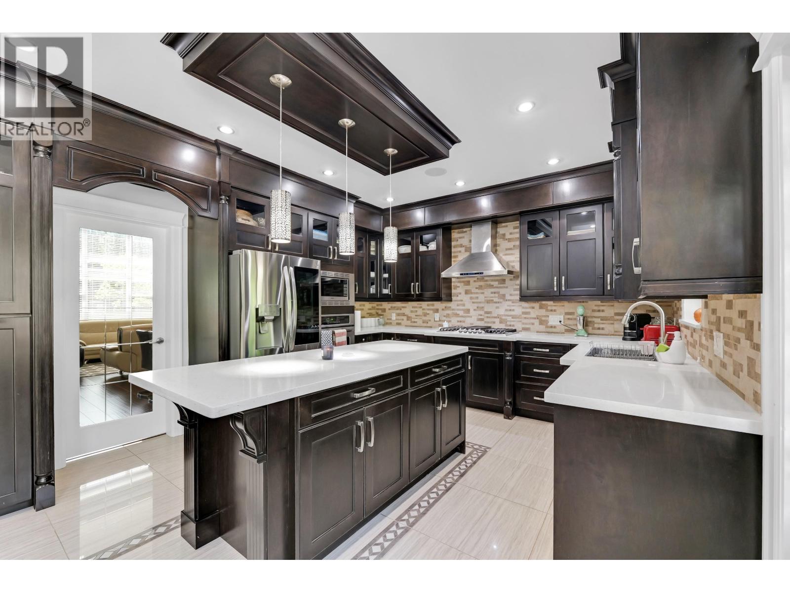41440 DRYDEN ROAD, Squamish