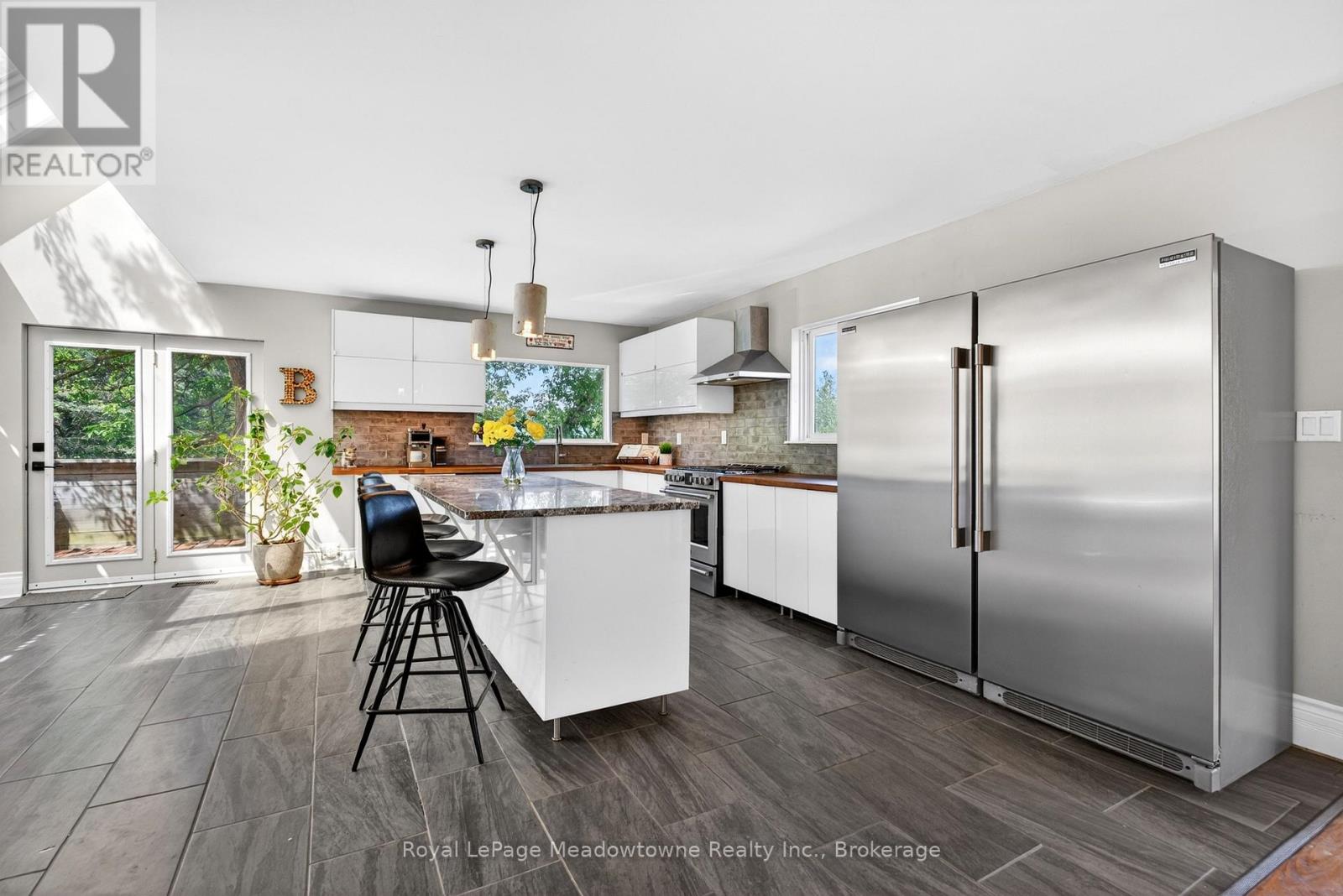 8122 ERAMOSA GARAFRAXA TOWNLINE - 7