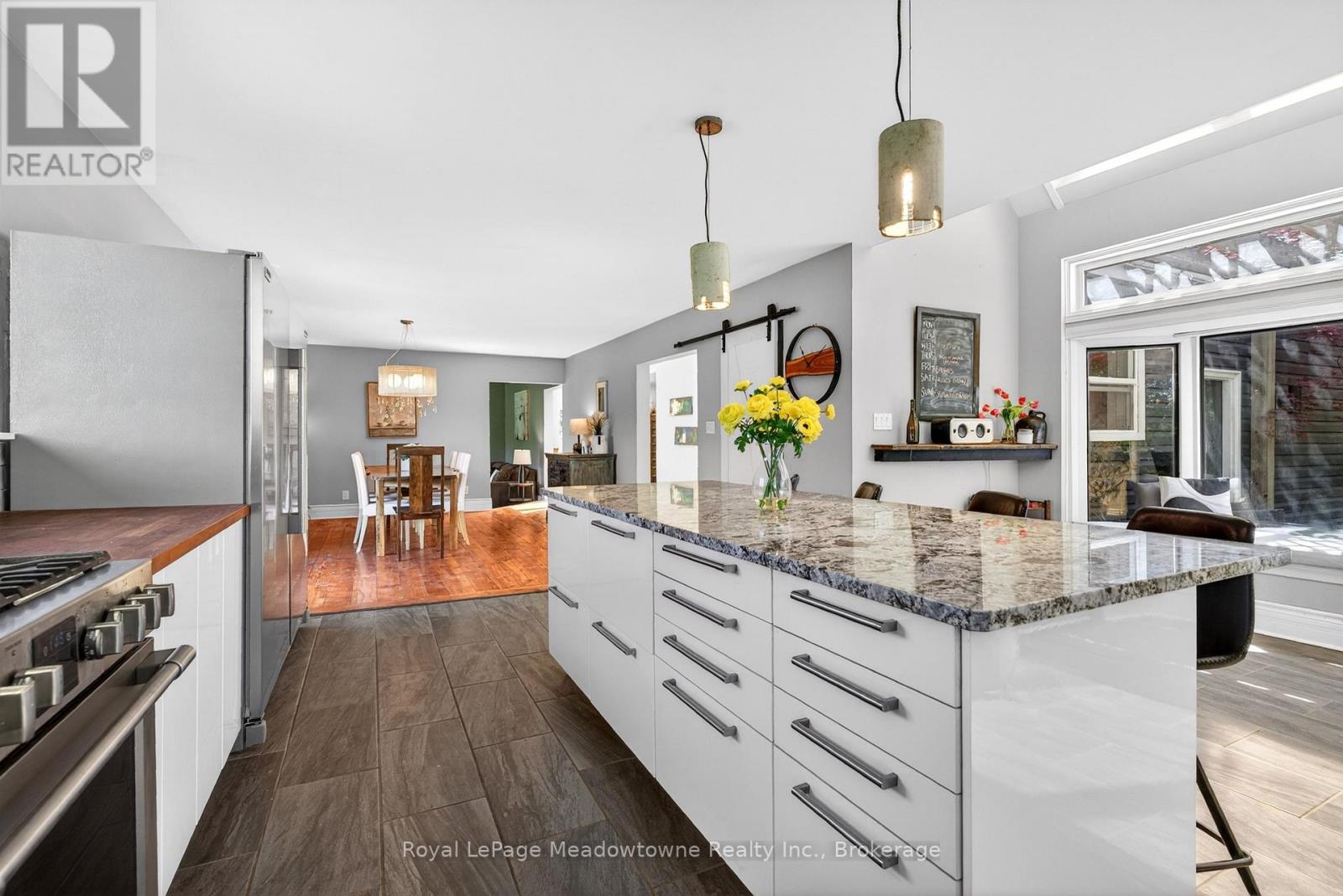 8122 ERAMOSA GARAFRAXA TOWNLINE - 9