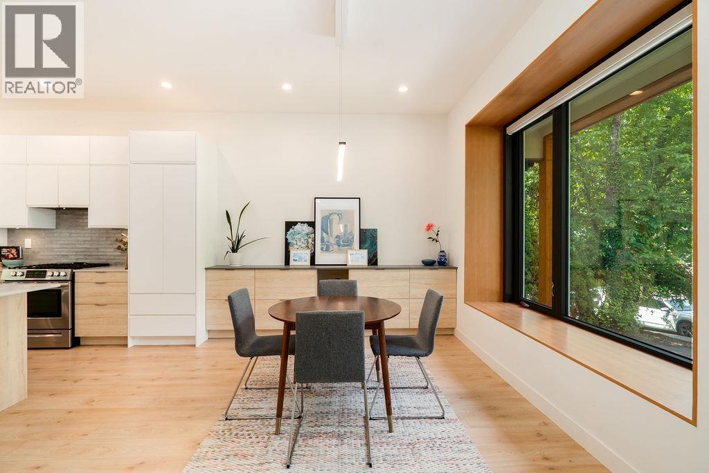 258 APRIL ROAD, Port Moody