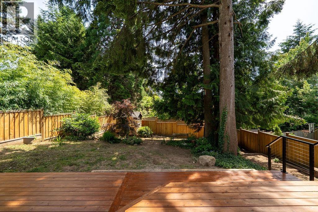 258 APRIL ROAD, Port Moody