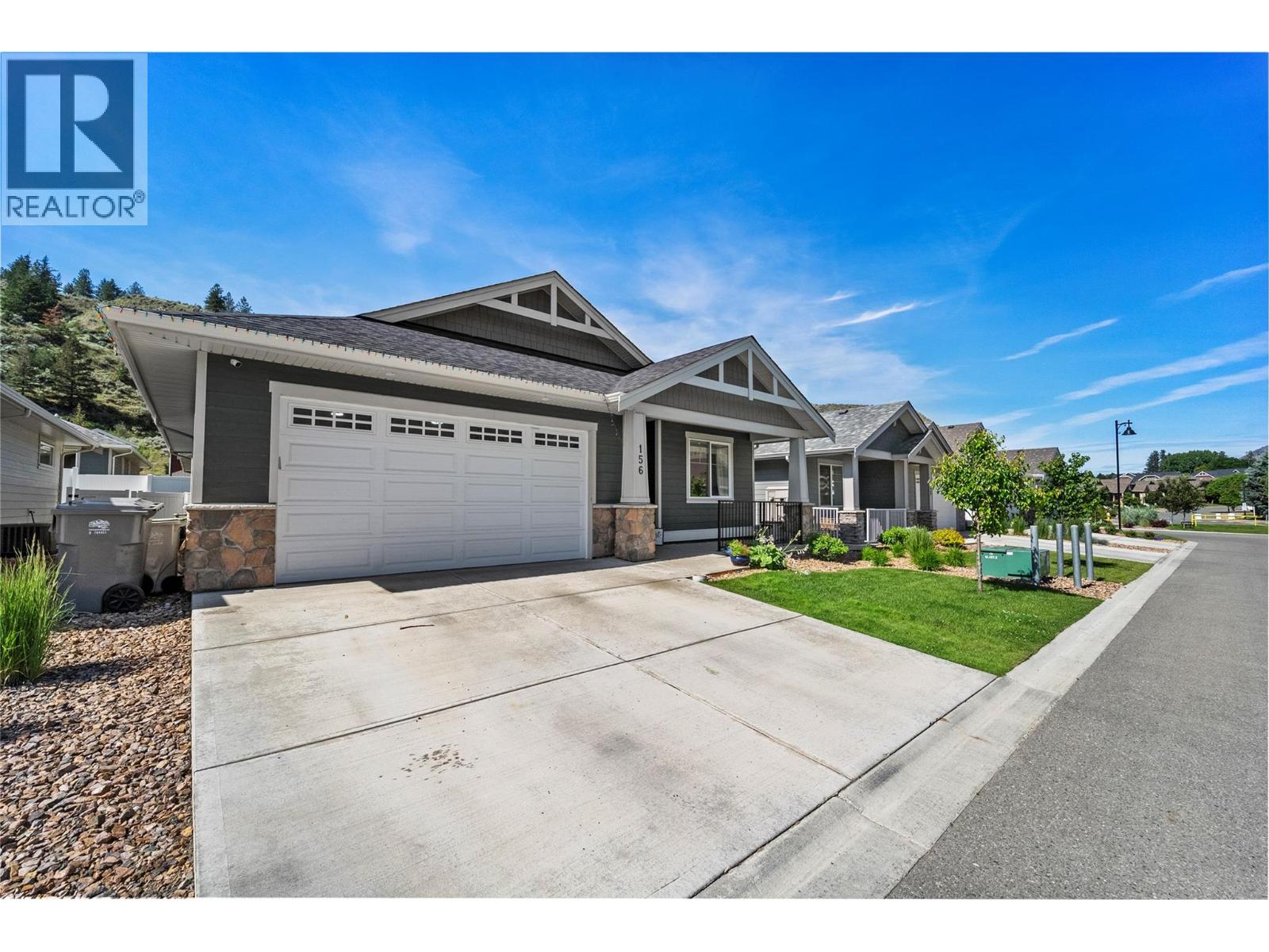 #156 200 GRAND Boulevard - 33