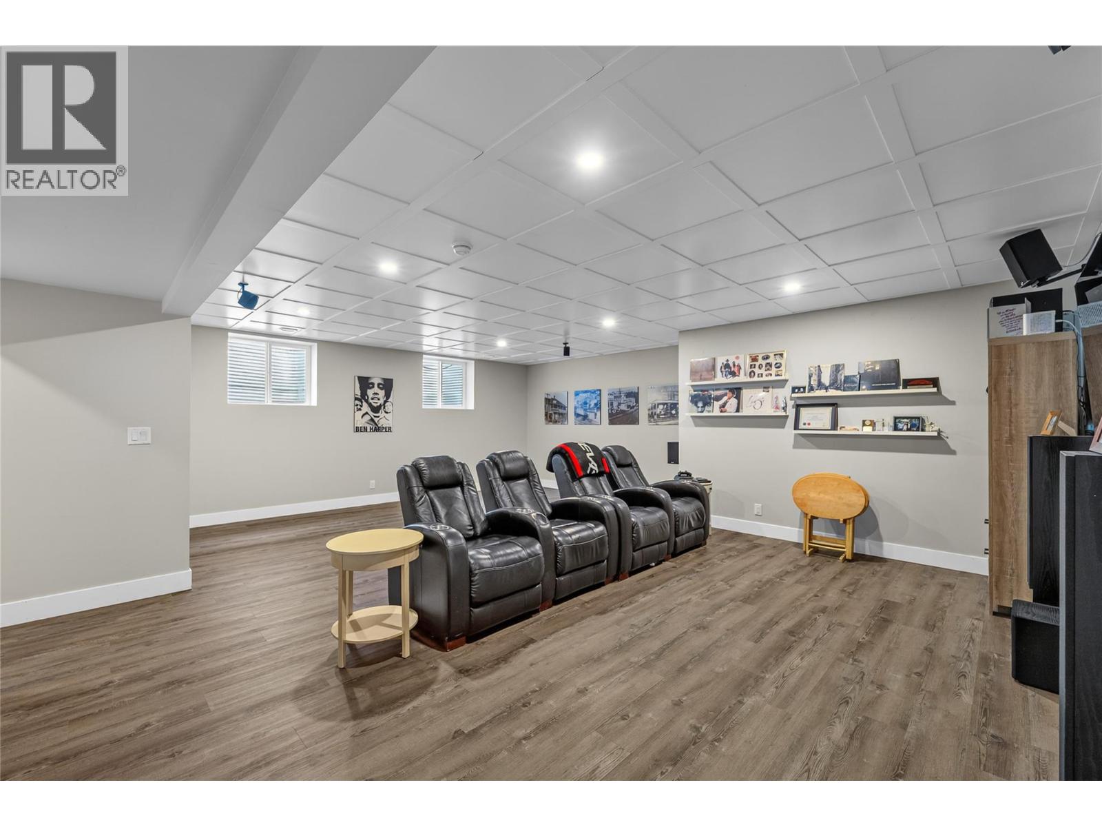 #156 200 GRAND Boulevard - 27