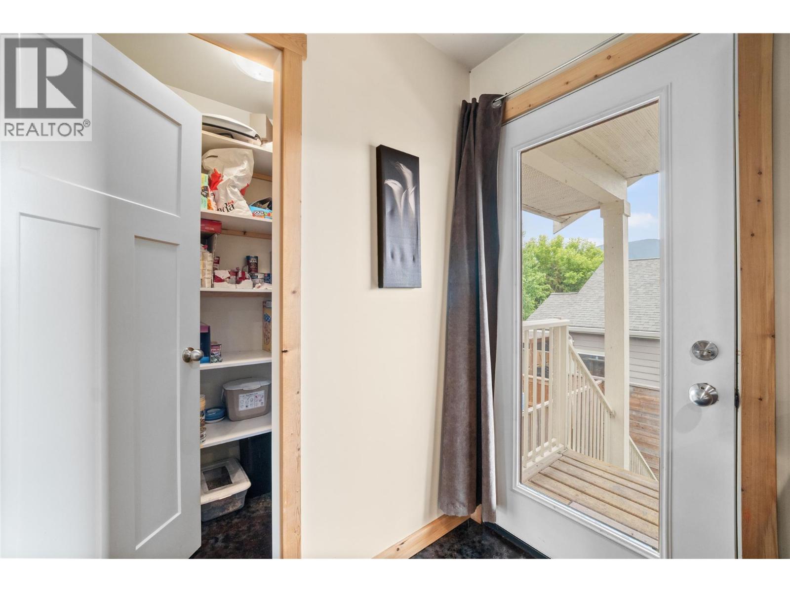 331 Fraser Avenue NW, Salmon Arm