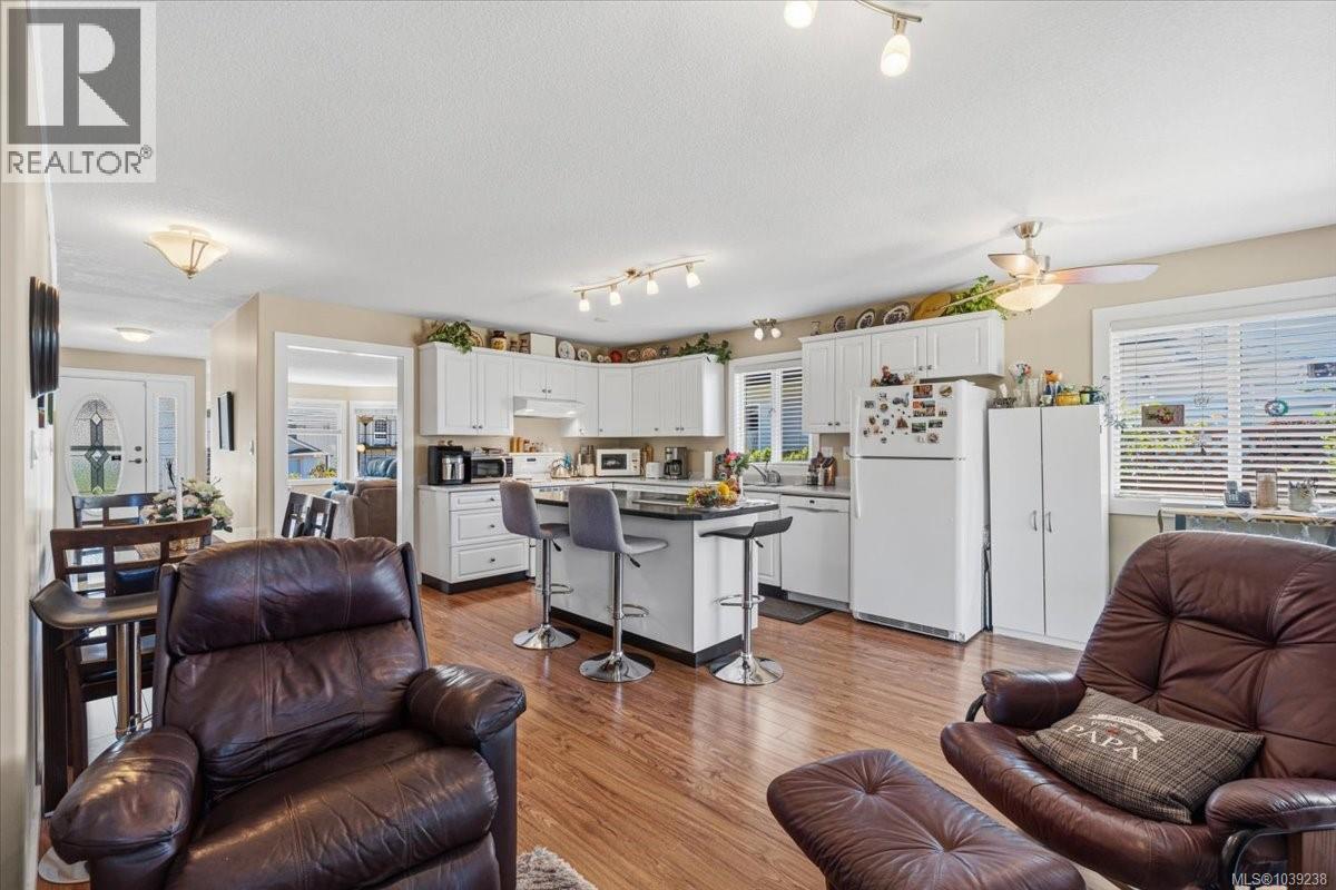 5177 Sam's Way, Nanaimo