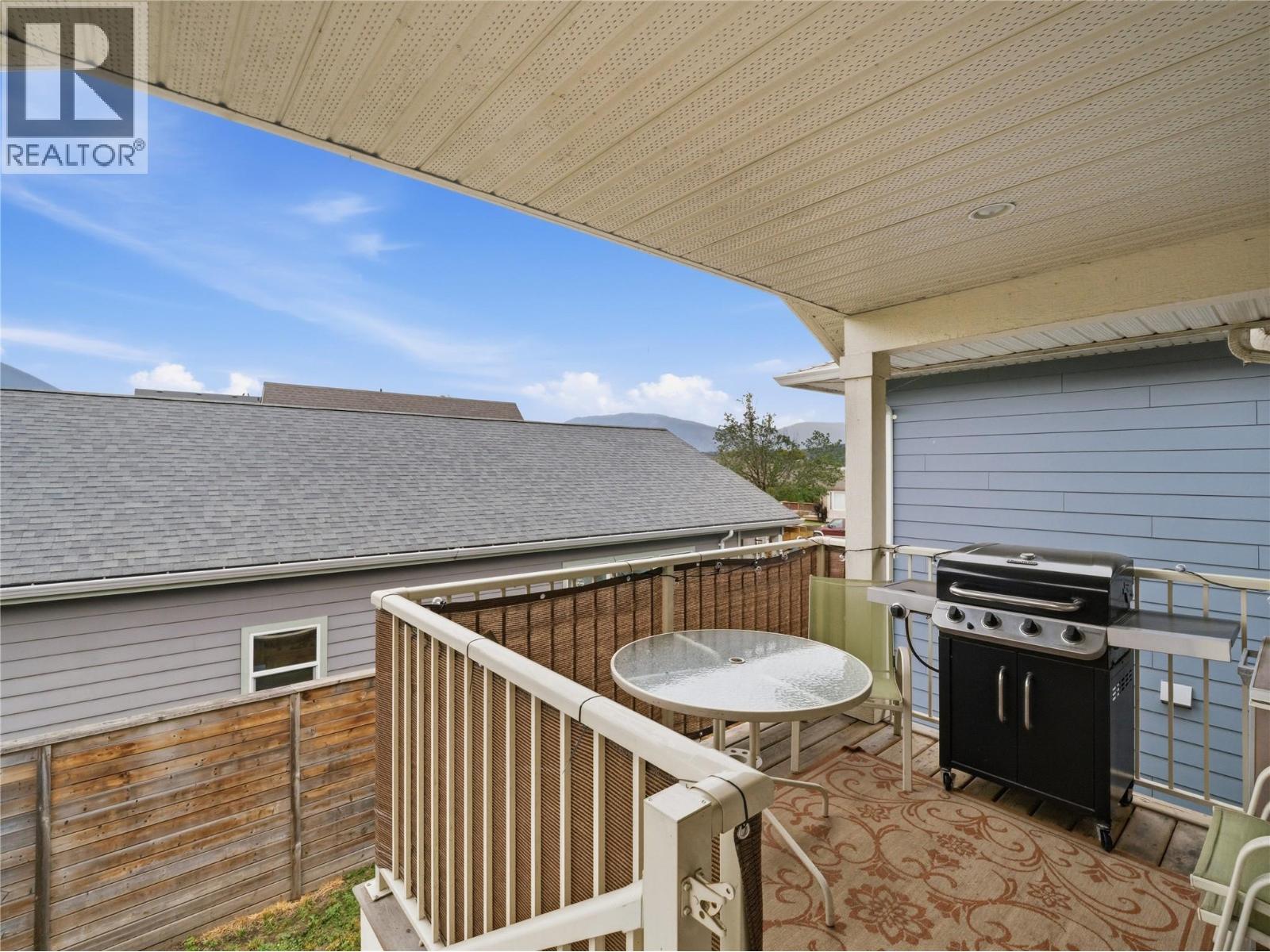 331 Fraser Avenue NW, Salmon Arm