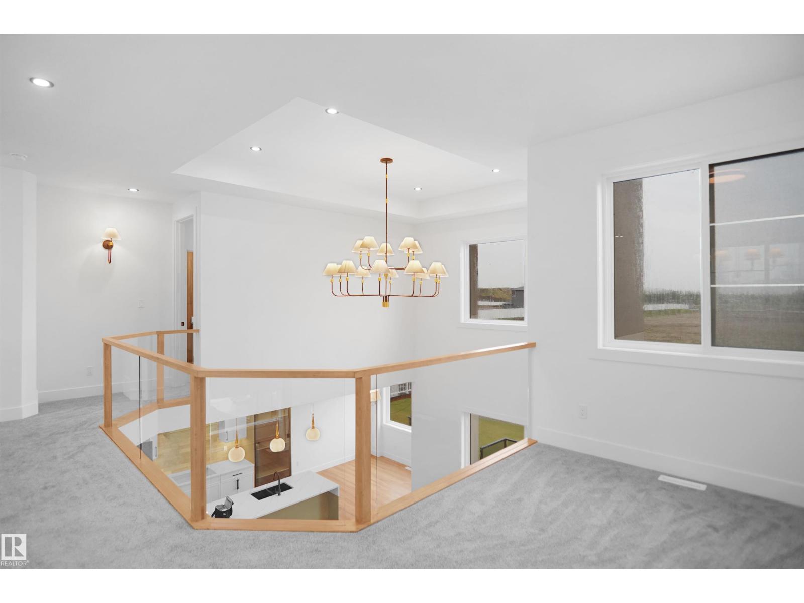142 EDGEWATER CI - 53