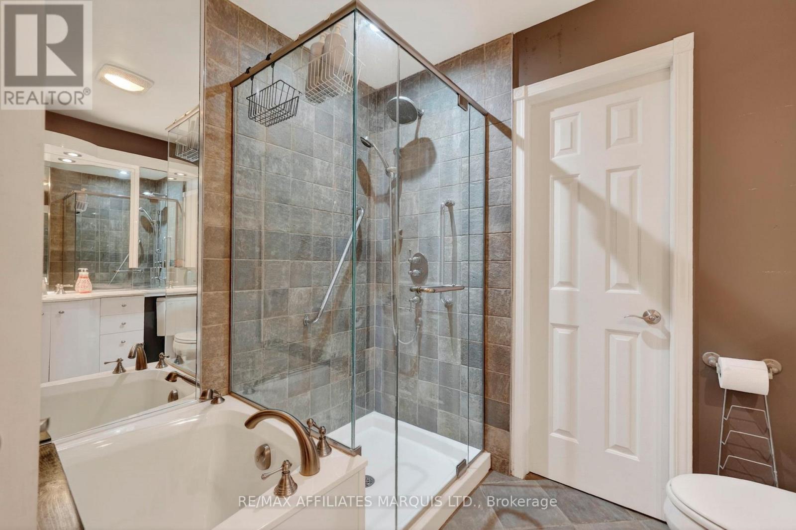 1329 PATRICIA PLACE - 22