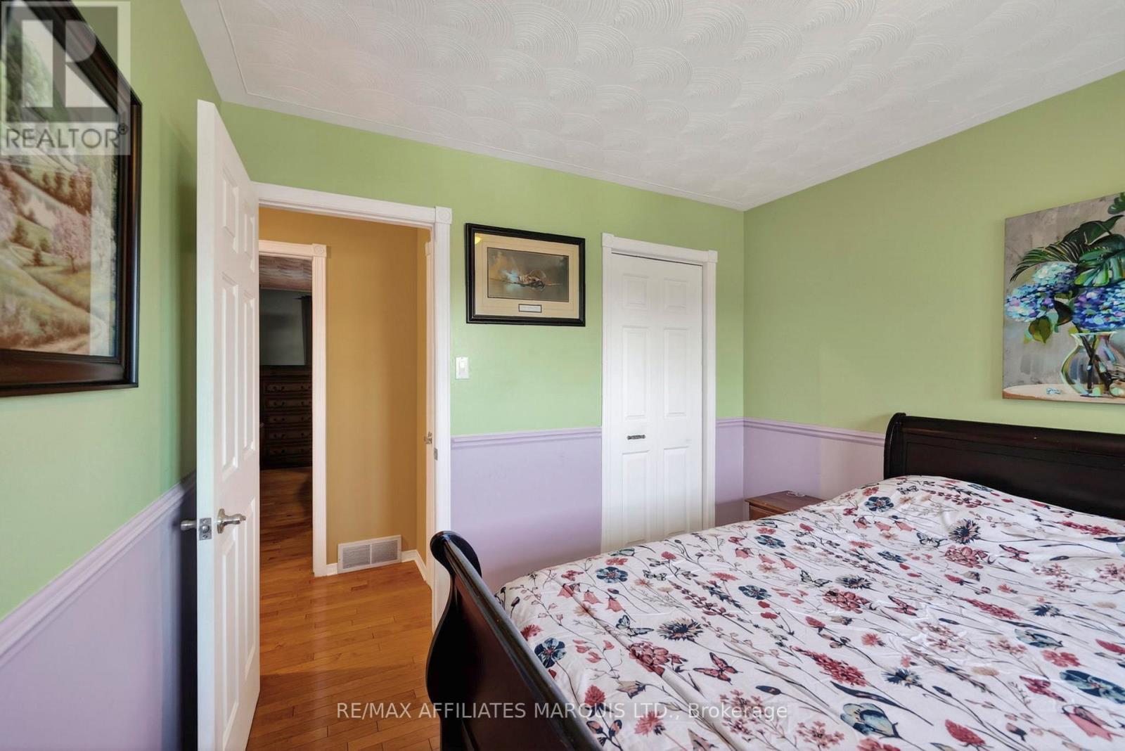 1329 PATRICIA PLACE - 27