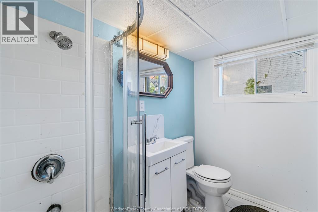 79 GILES BOULEVARD East - 7