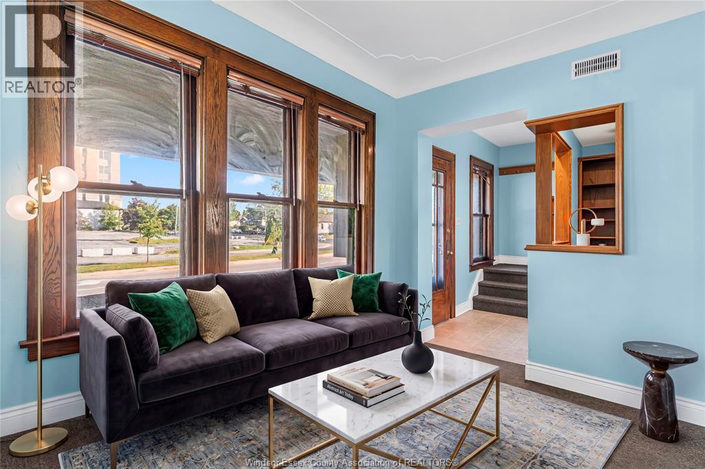 79 GILES BOULEVARD East - 12