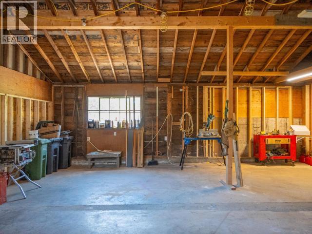 6896 DRAKE STREET - 37