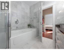 758 Gerussi Lane, Gibsons, BC V0N1V7 Photo 12