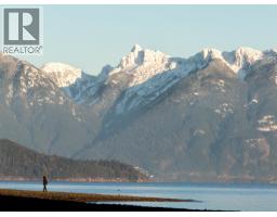 758 Gerussi Lane, Gibsons, BC V0N1V7 Photo 19