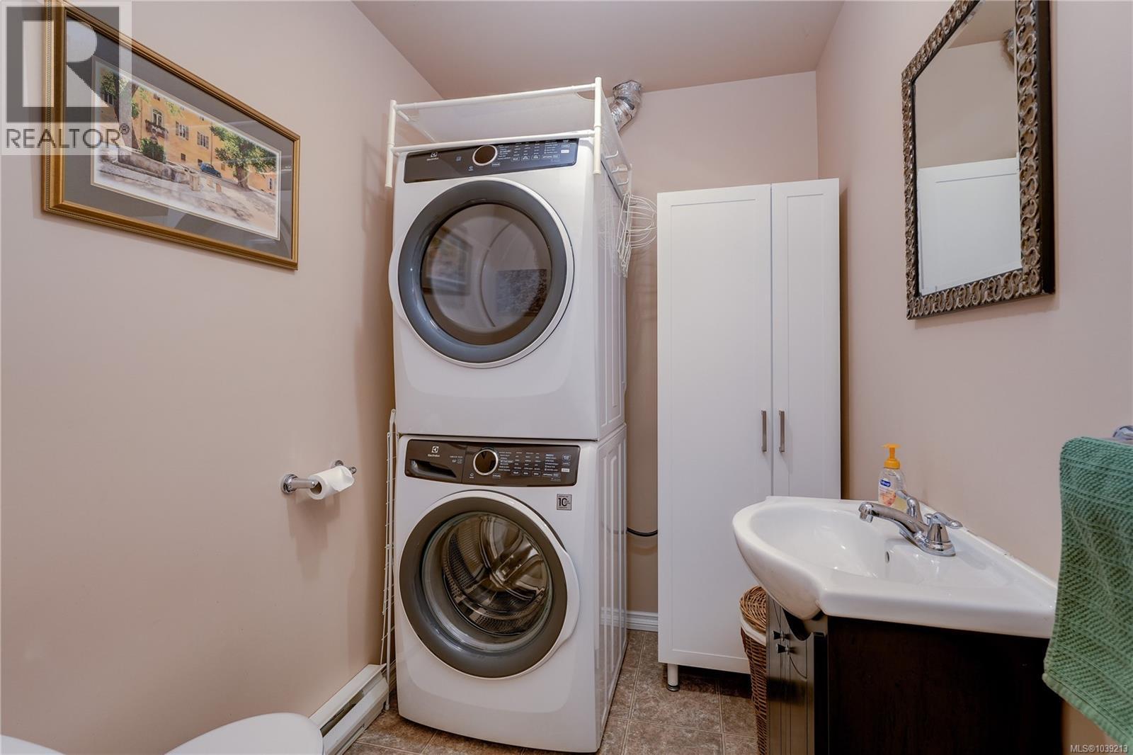 2056 Gladys Pl - 20