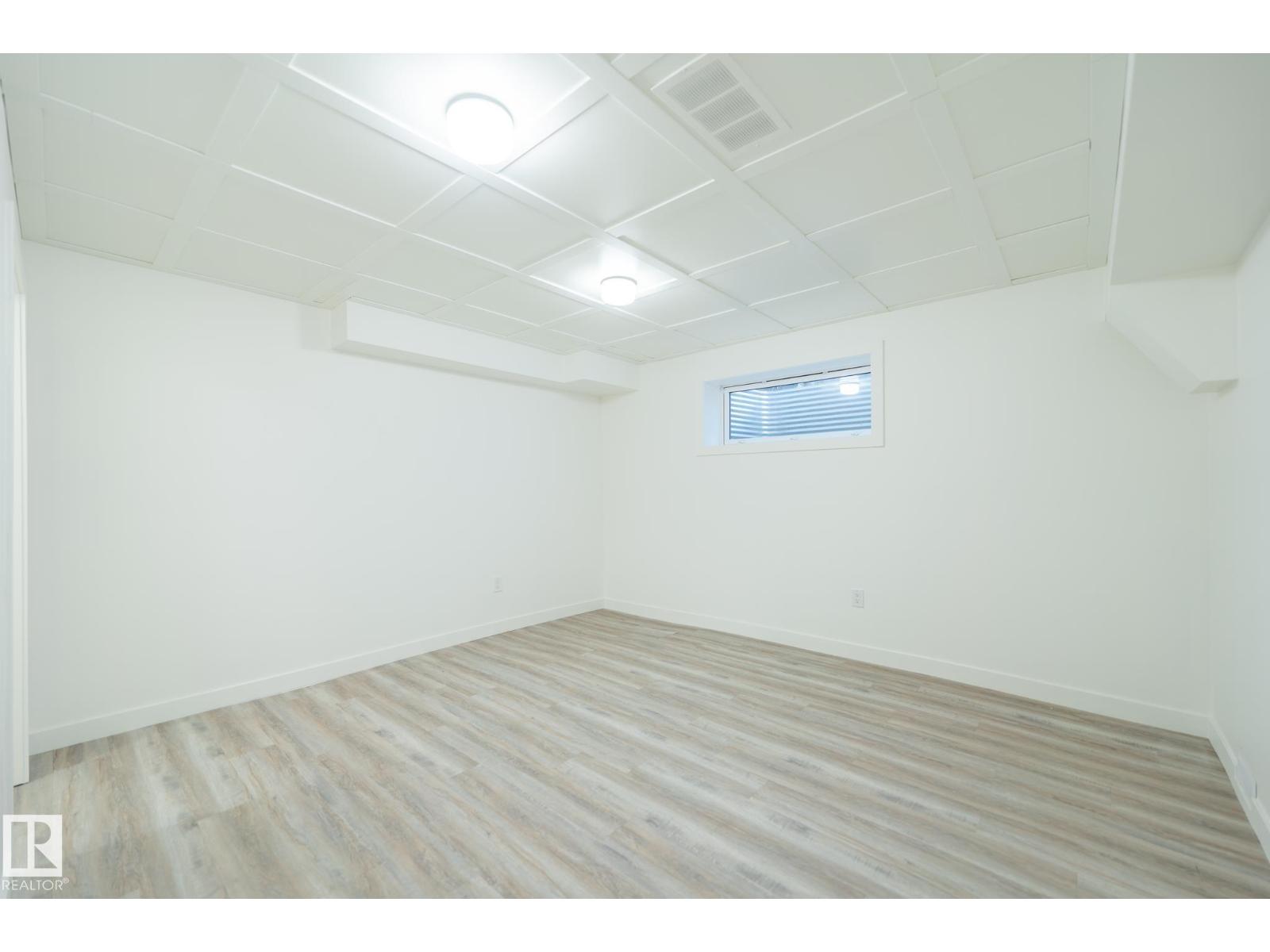 982 JIM COMMON DR — photo 44