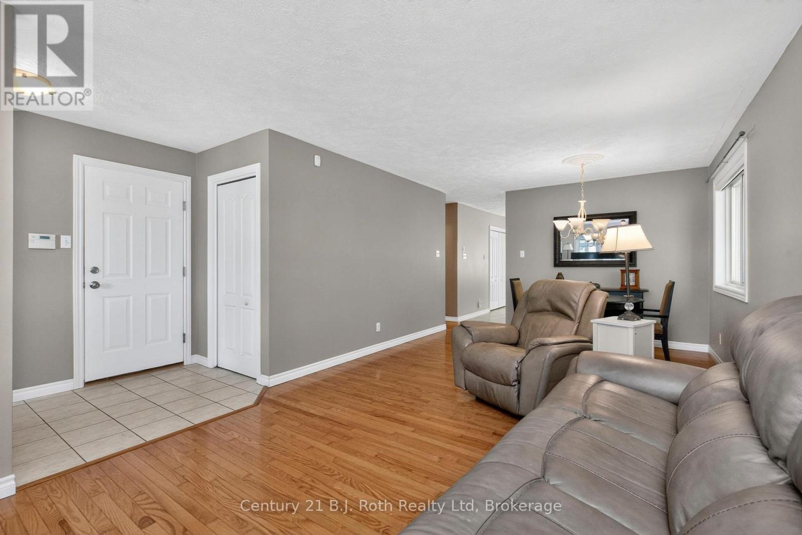 24 MARCHAND DRIVE - 4