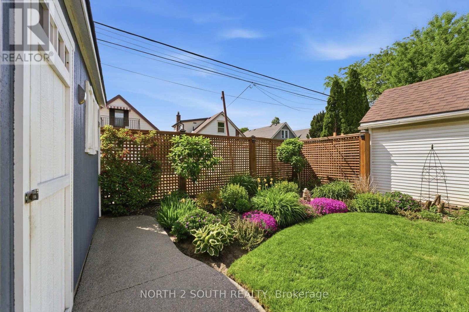212 WEXFORD AVENUE S - 28