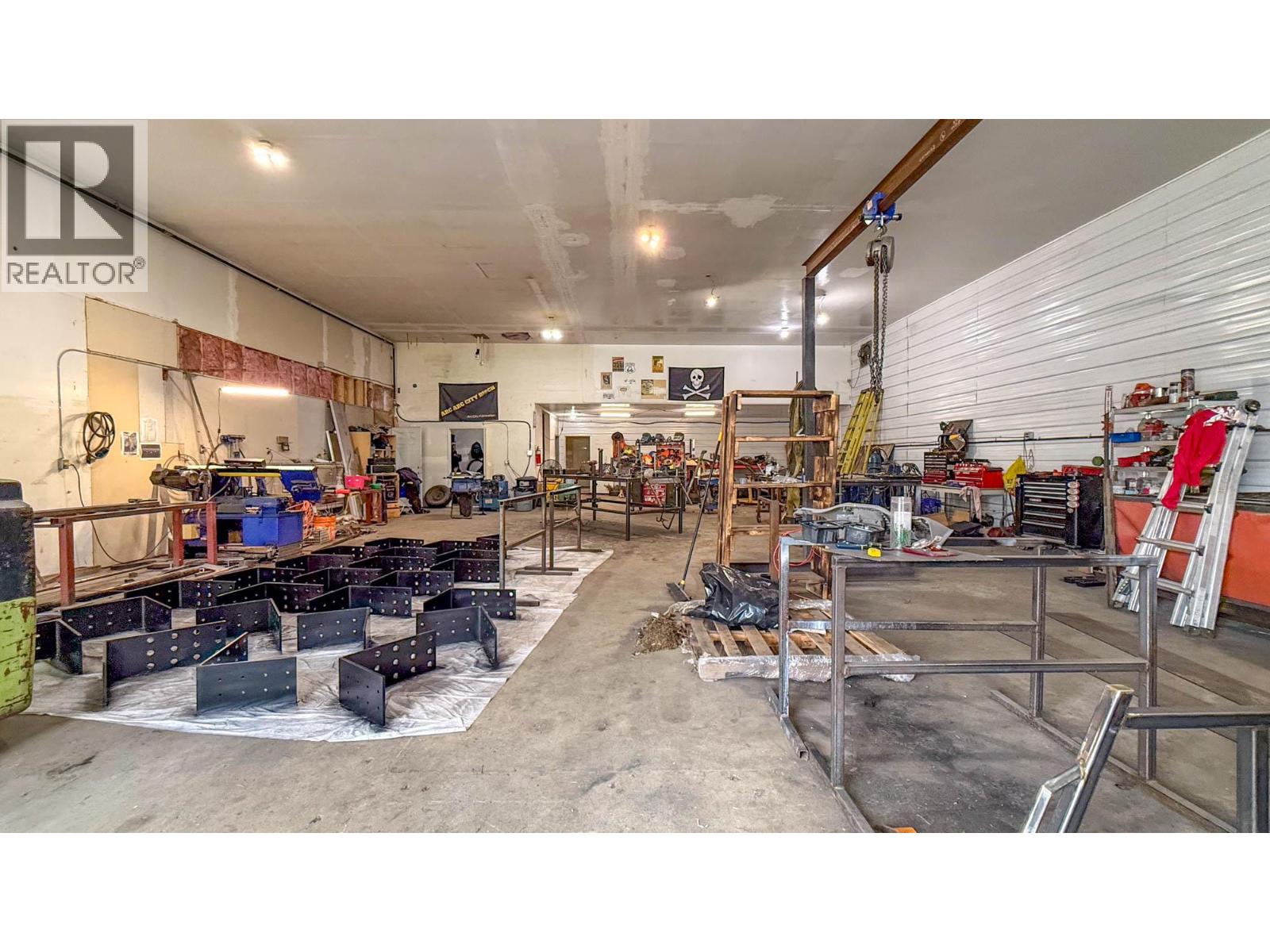  1415 Dyffryn Road, Lumby