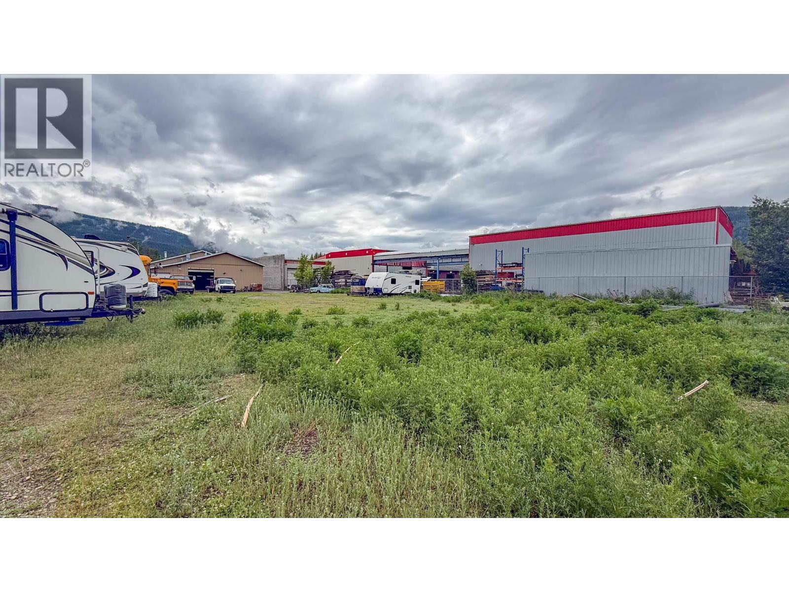  1415 Dyffryn Road, Lumby