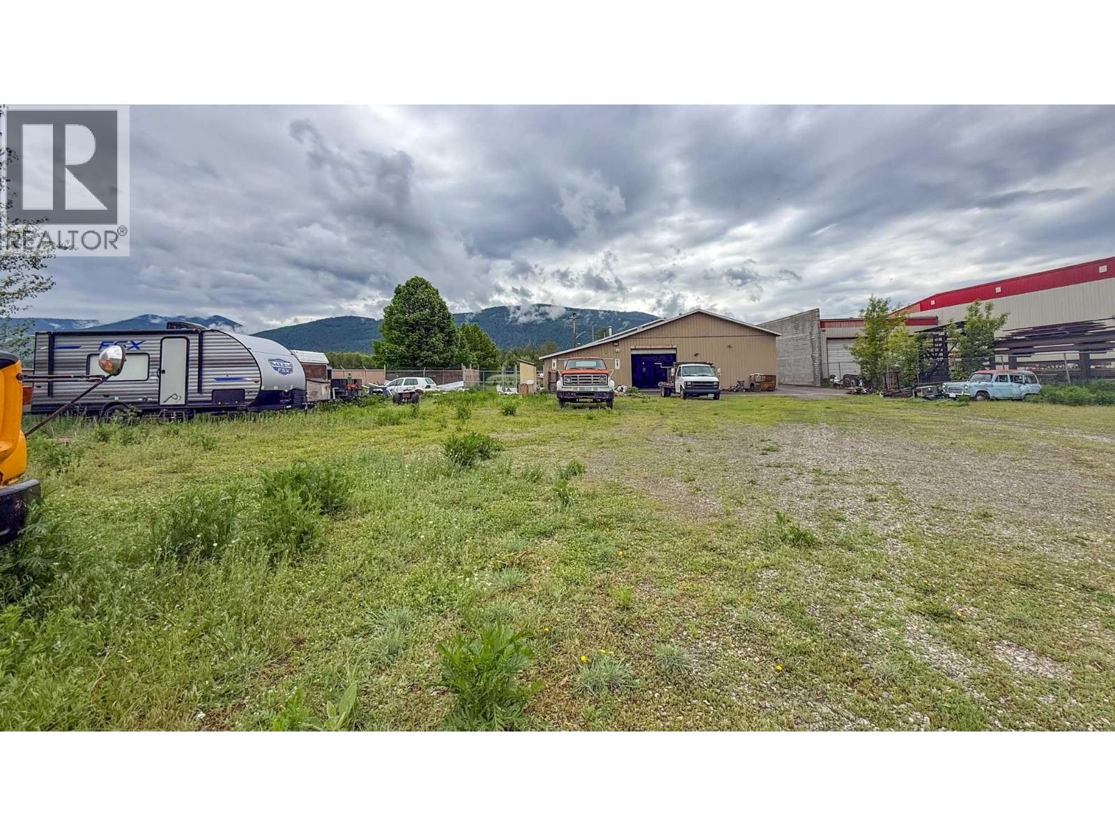  1415 Dyffryn Road, Lumby