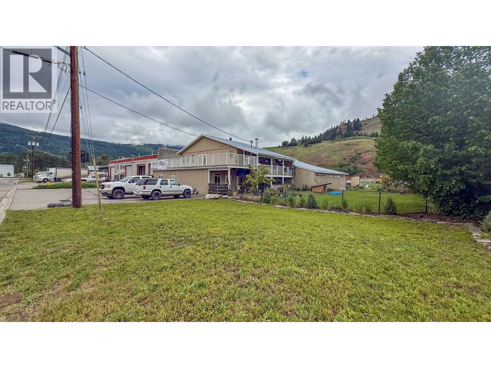  1415 Dyffryn Road, Lumby