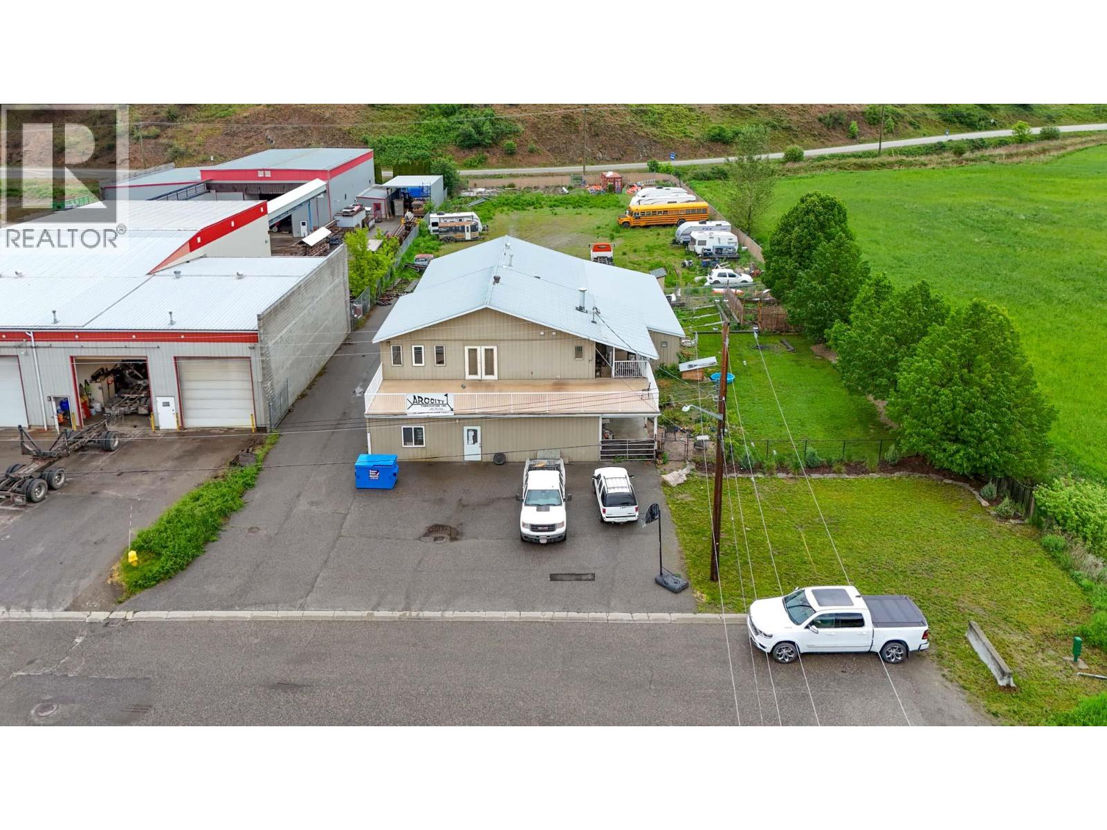  1415 Dyffryn Road, Lumby