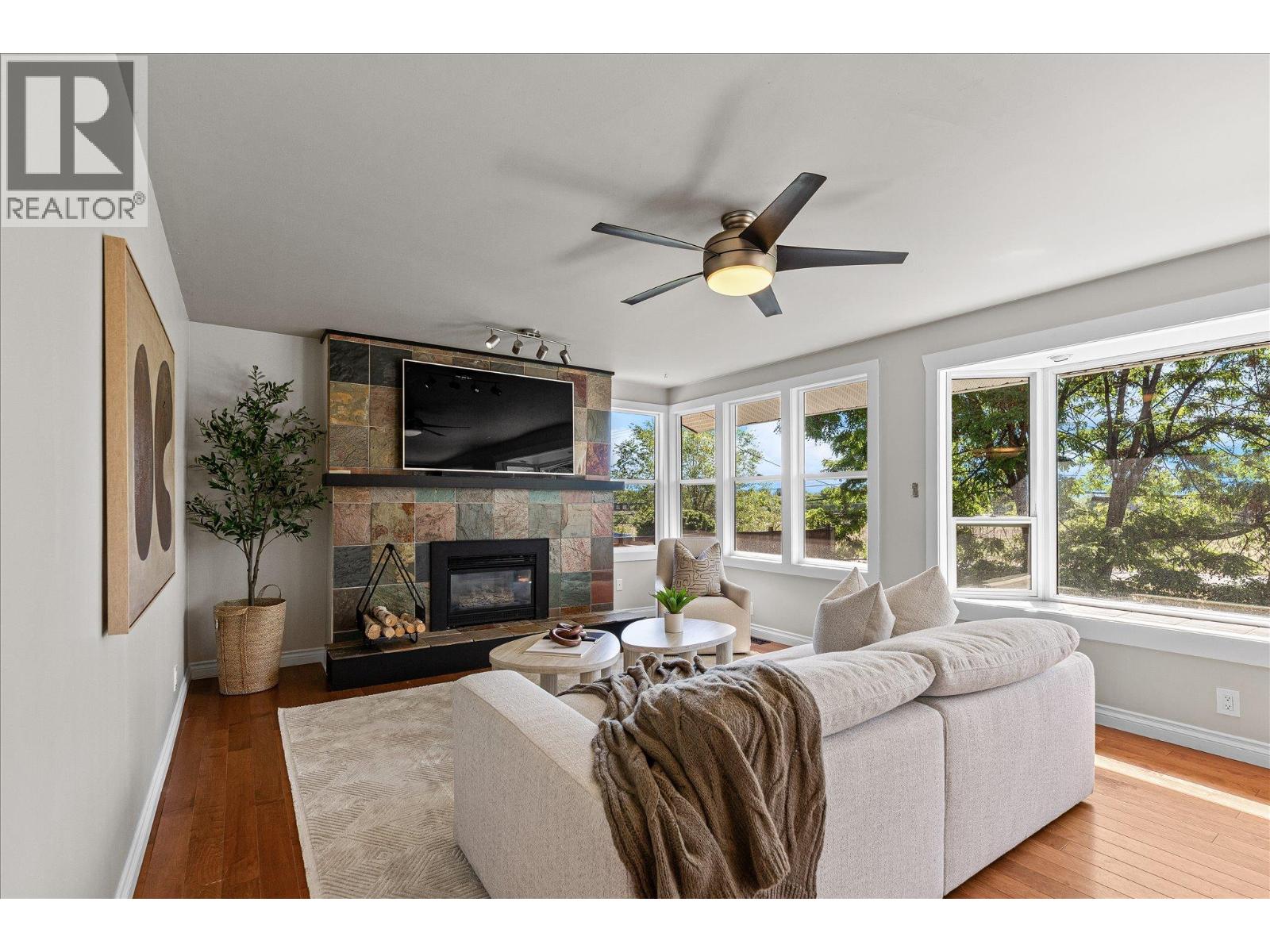 3629 Empire Place - 4