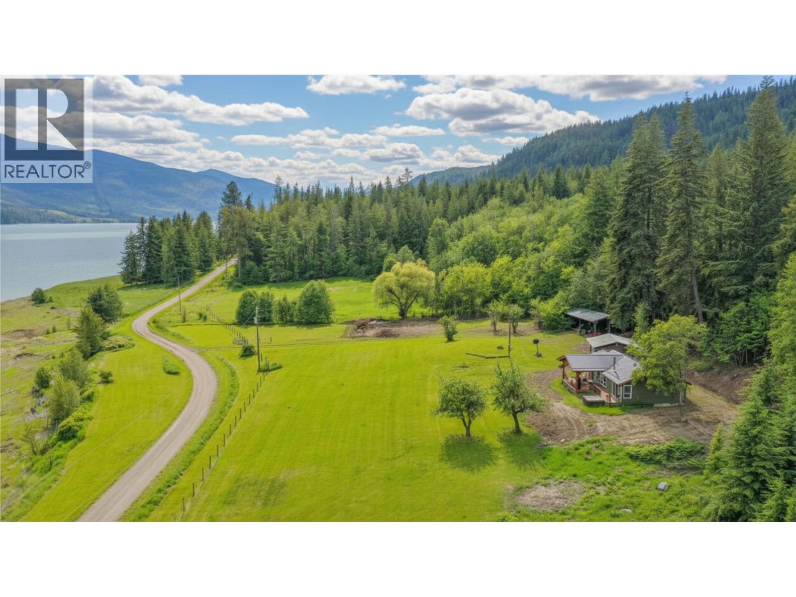 350 LOWER INONOAKLIN NORTH ARM Road, Edgewood