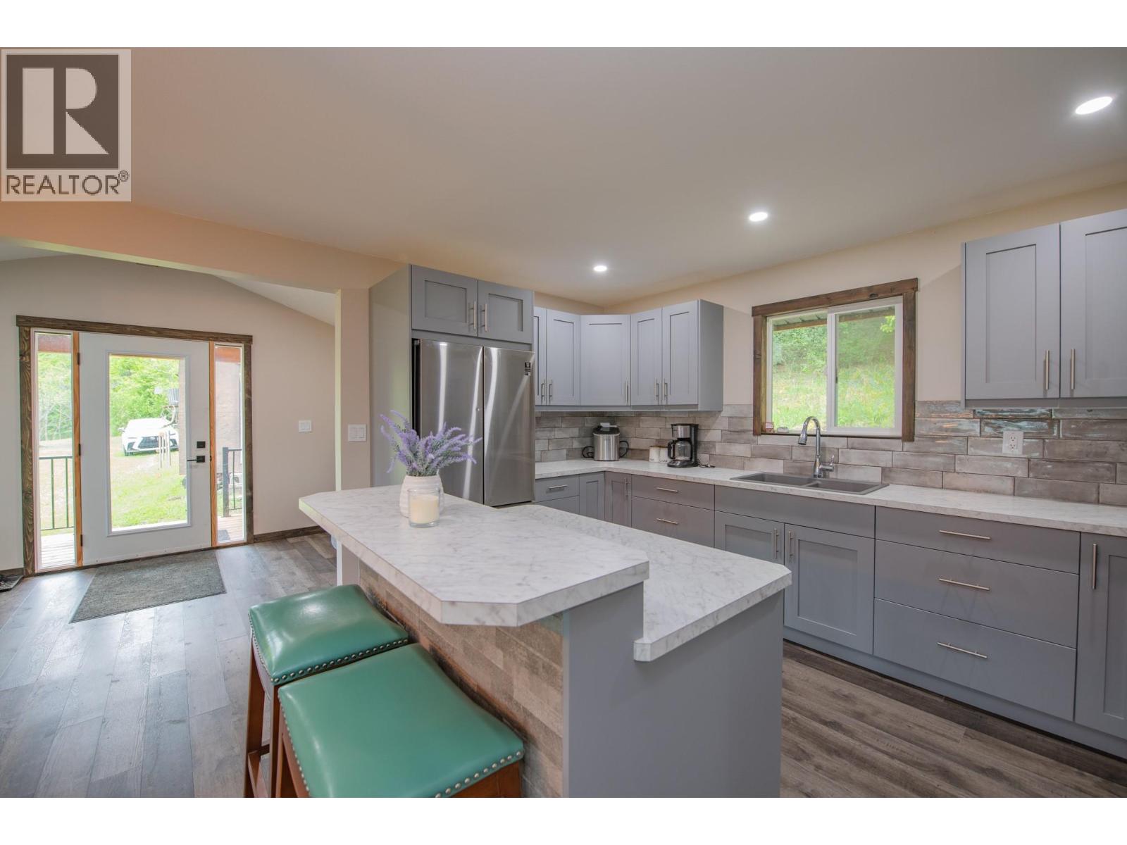 350 LOWER INONOAKLIN NORTH ARM Road, Edgewood