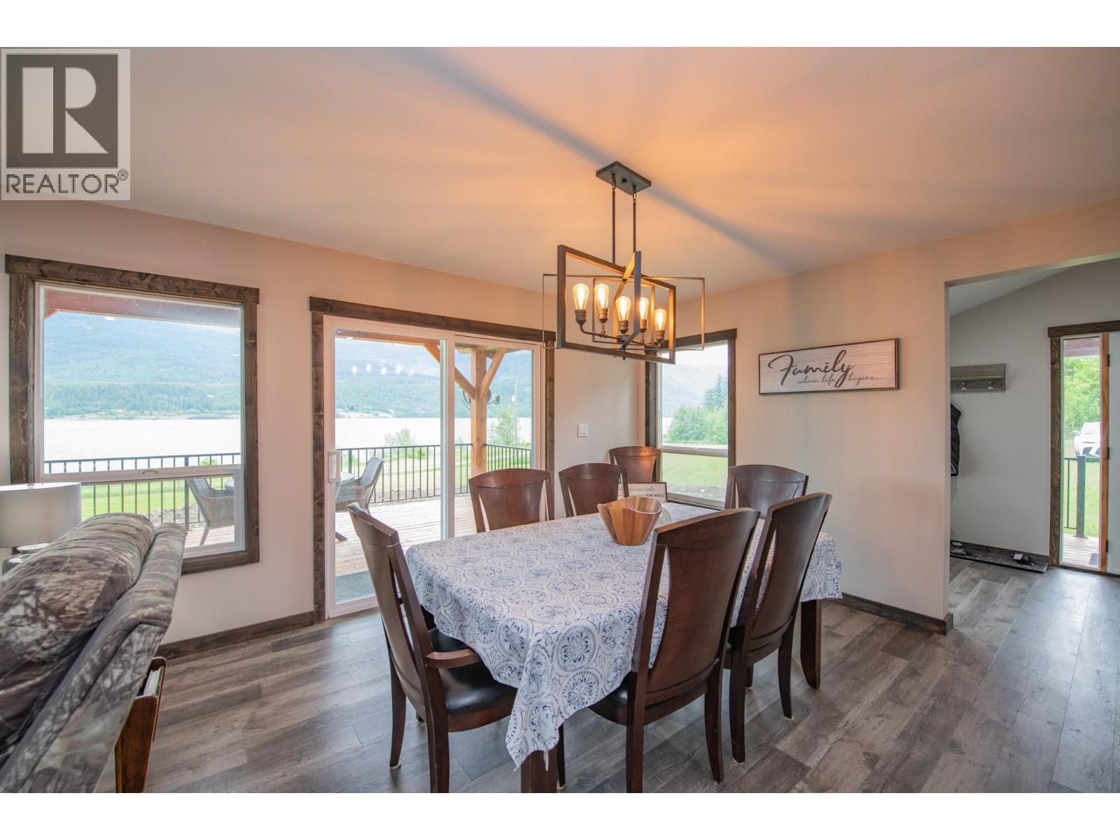 350 LOWER INONOAKLIN NORTH ARM Road, Edgewood