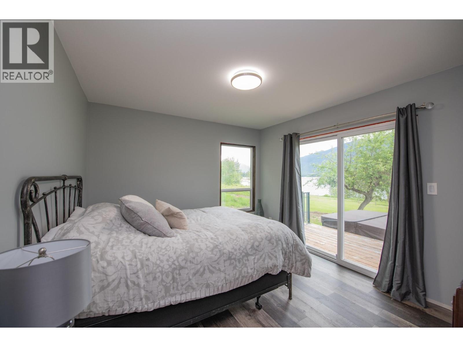 350 LOWER INONOAKLIN NORTH ARM Road - 22