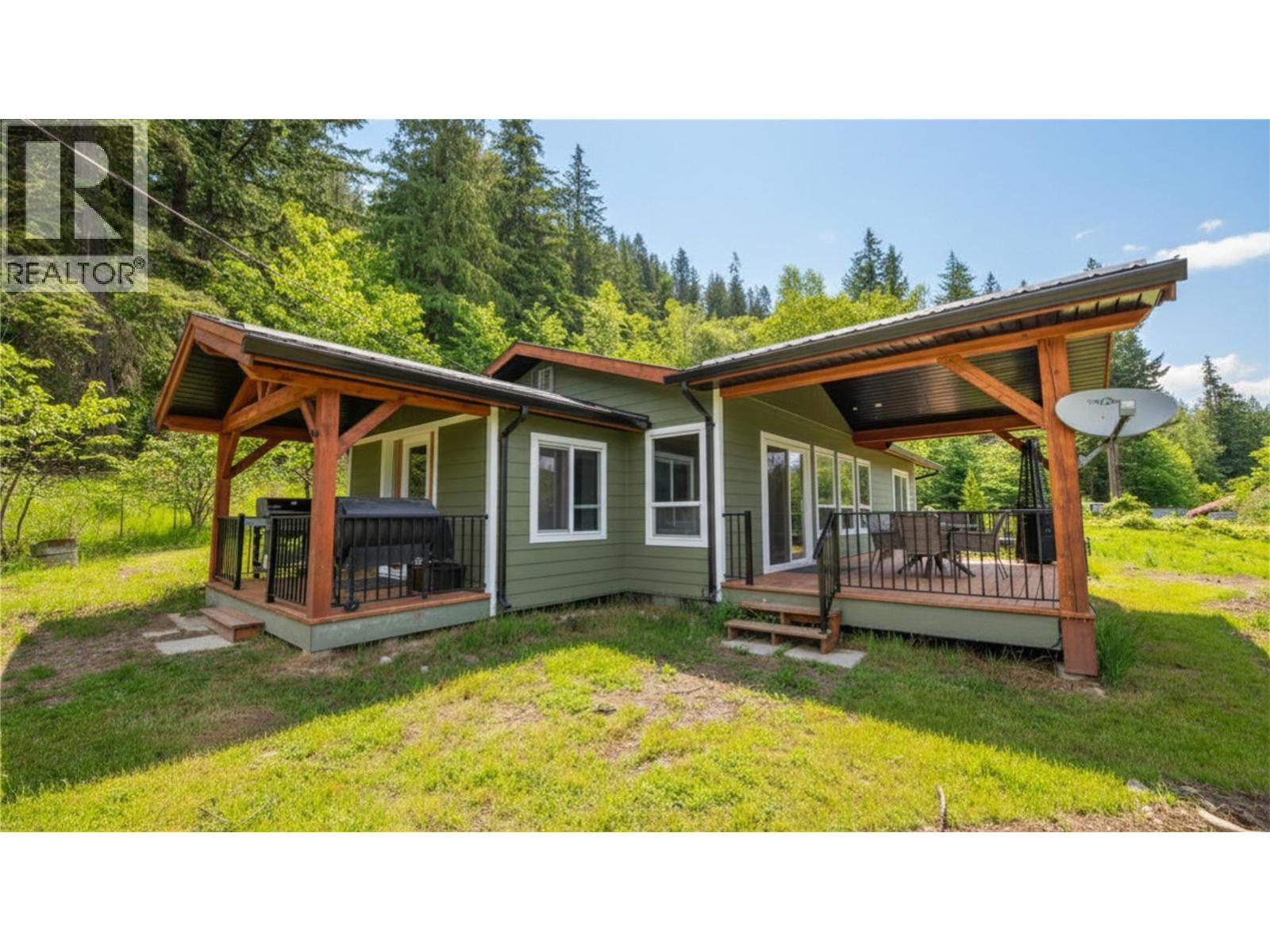 350 LOWER INONOAKLIN NORTH ARM Road, Edgewood