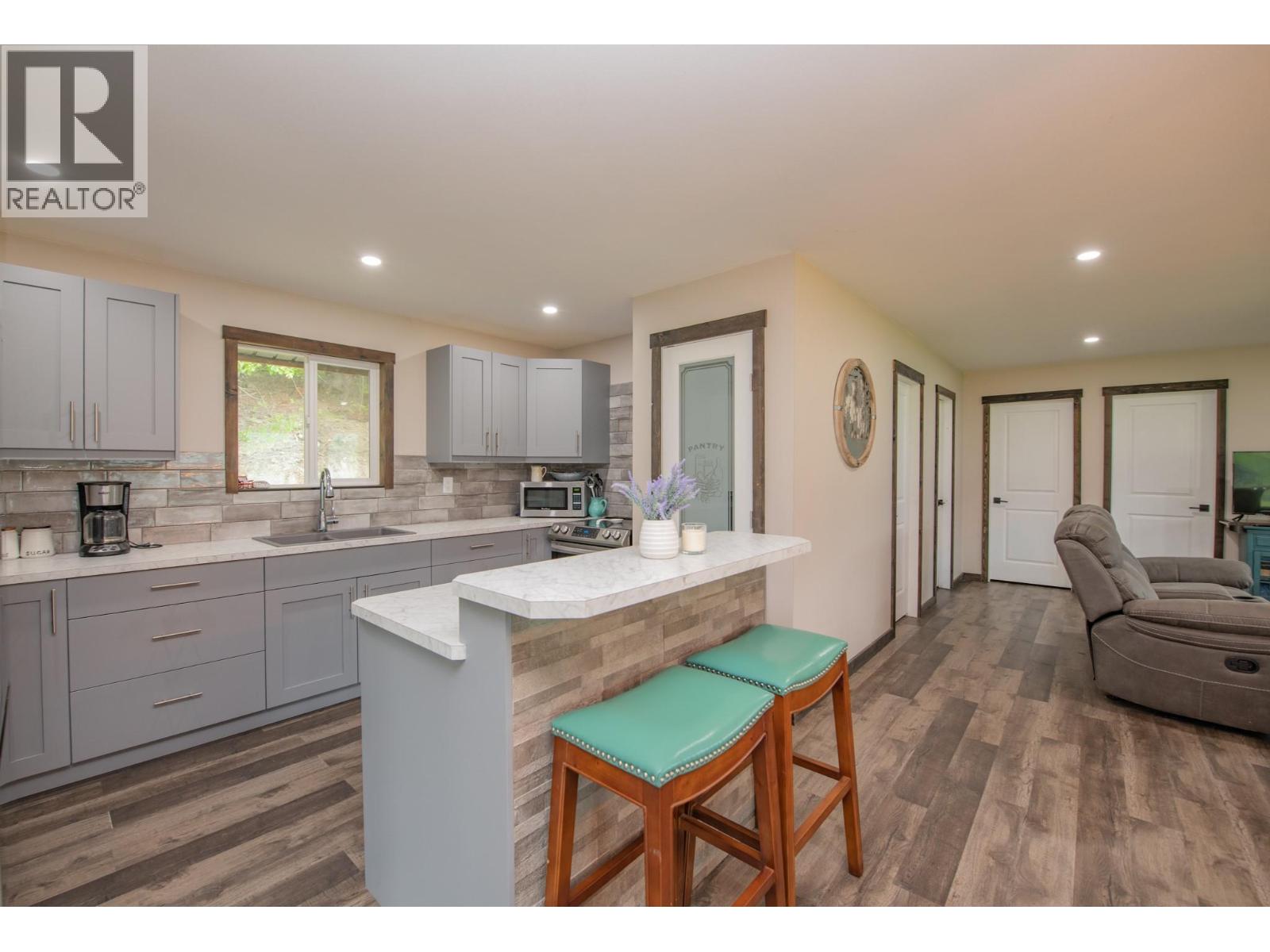 350 LOWER INONOAKLIN NORTH ARM Road, Edgewood