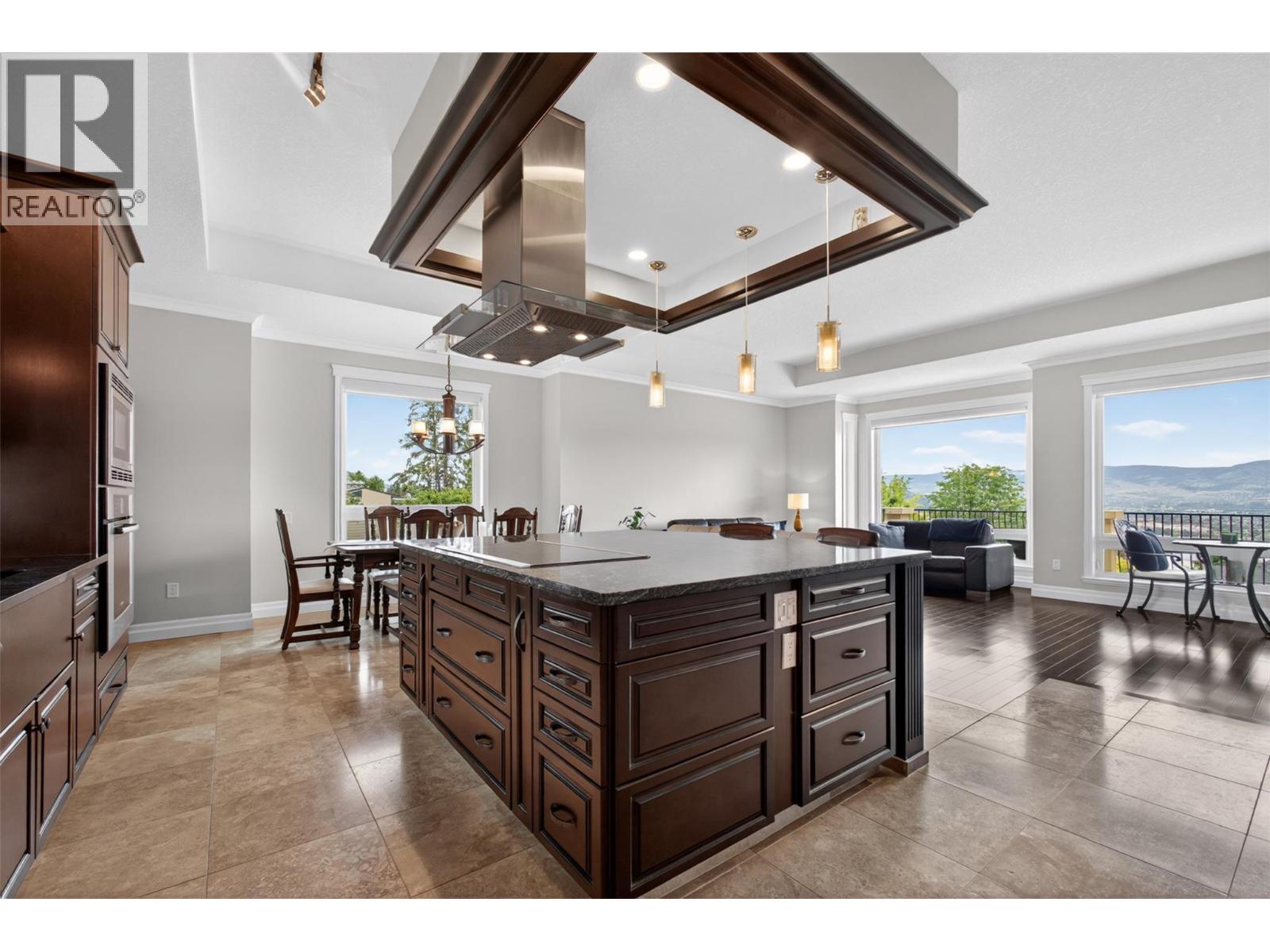 2346 Bridgeview Road - 10