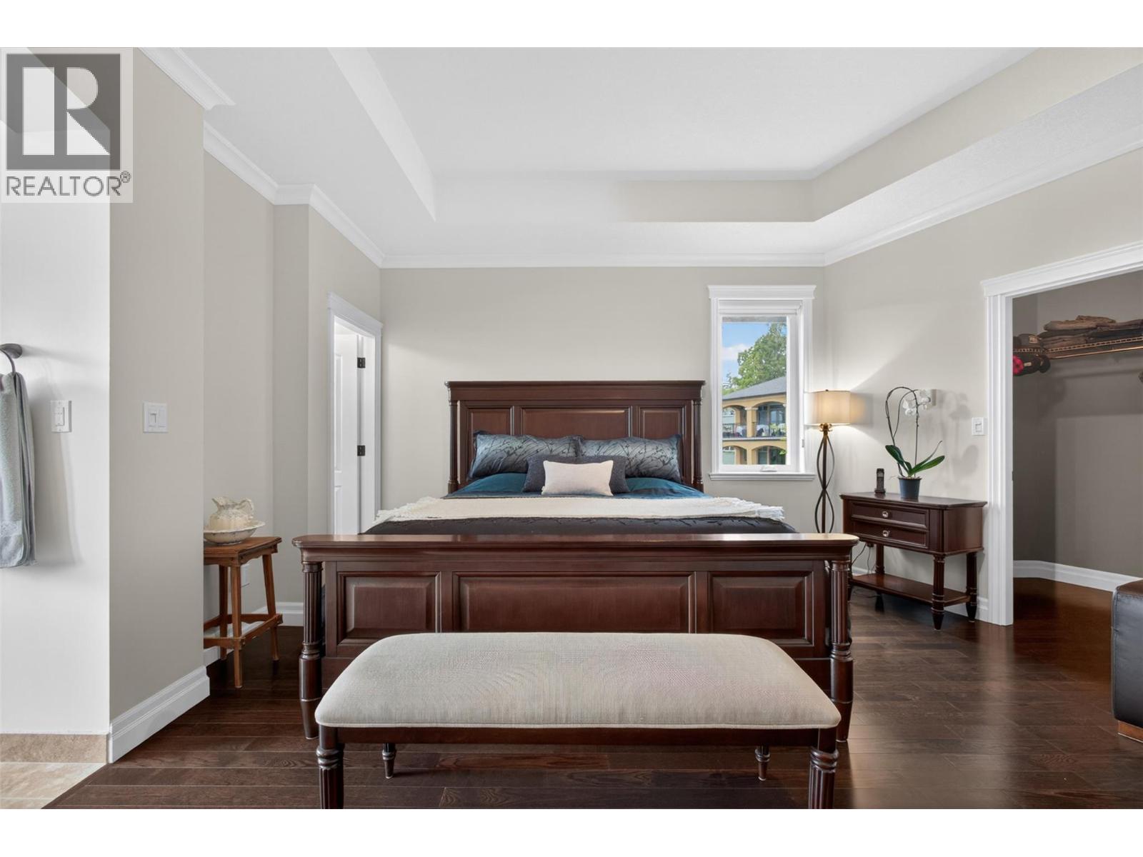 2346 Bridgeview Road - 24