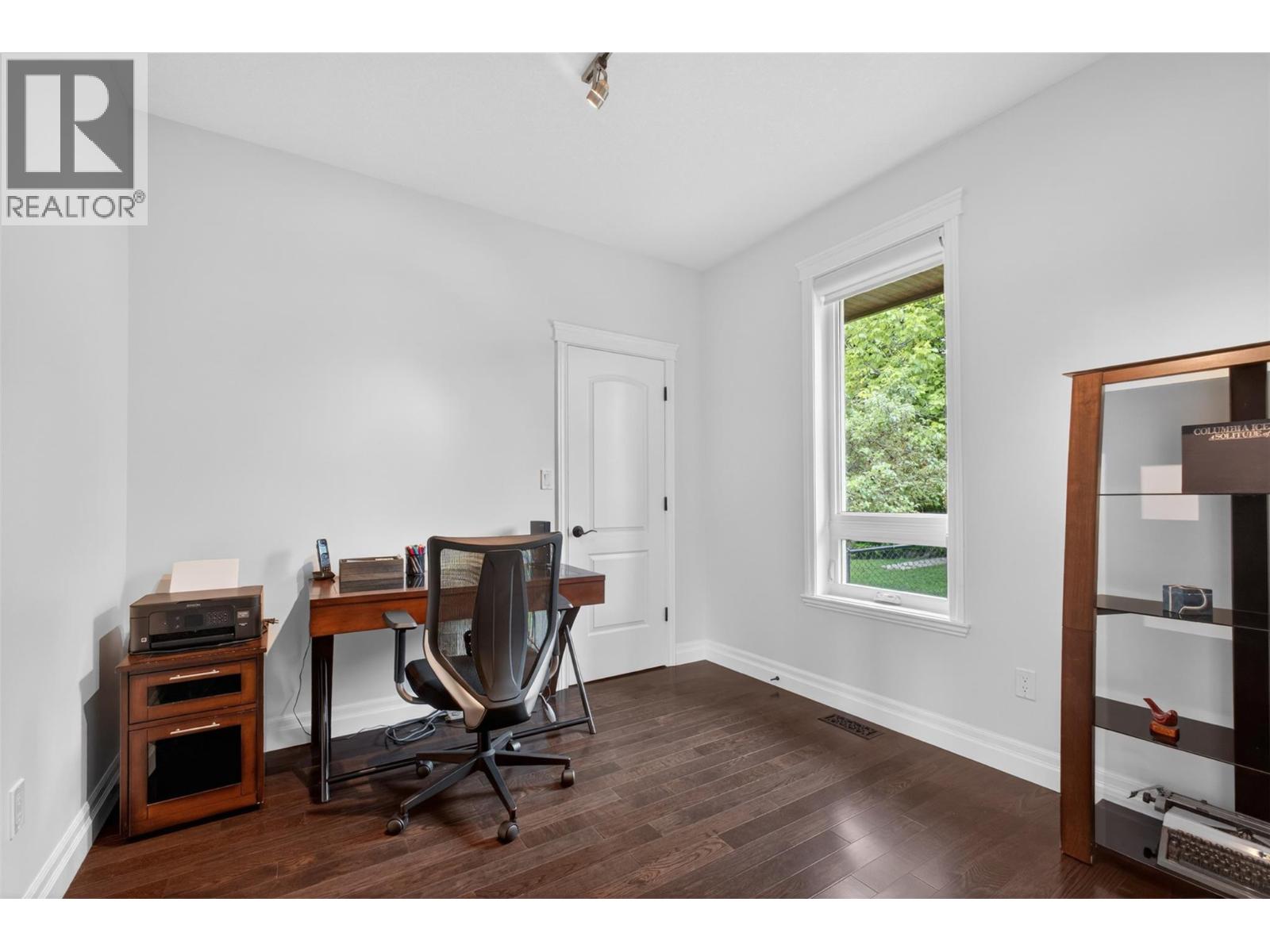 2346 Bridgeview Road - 28