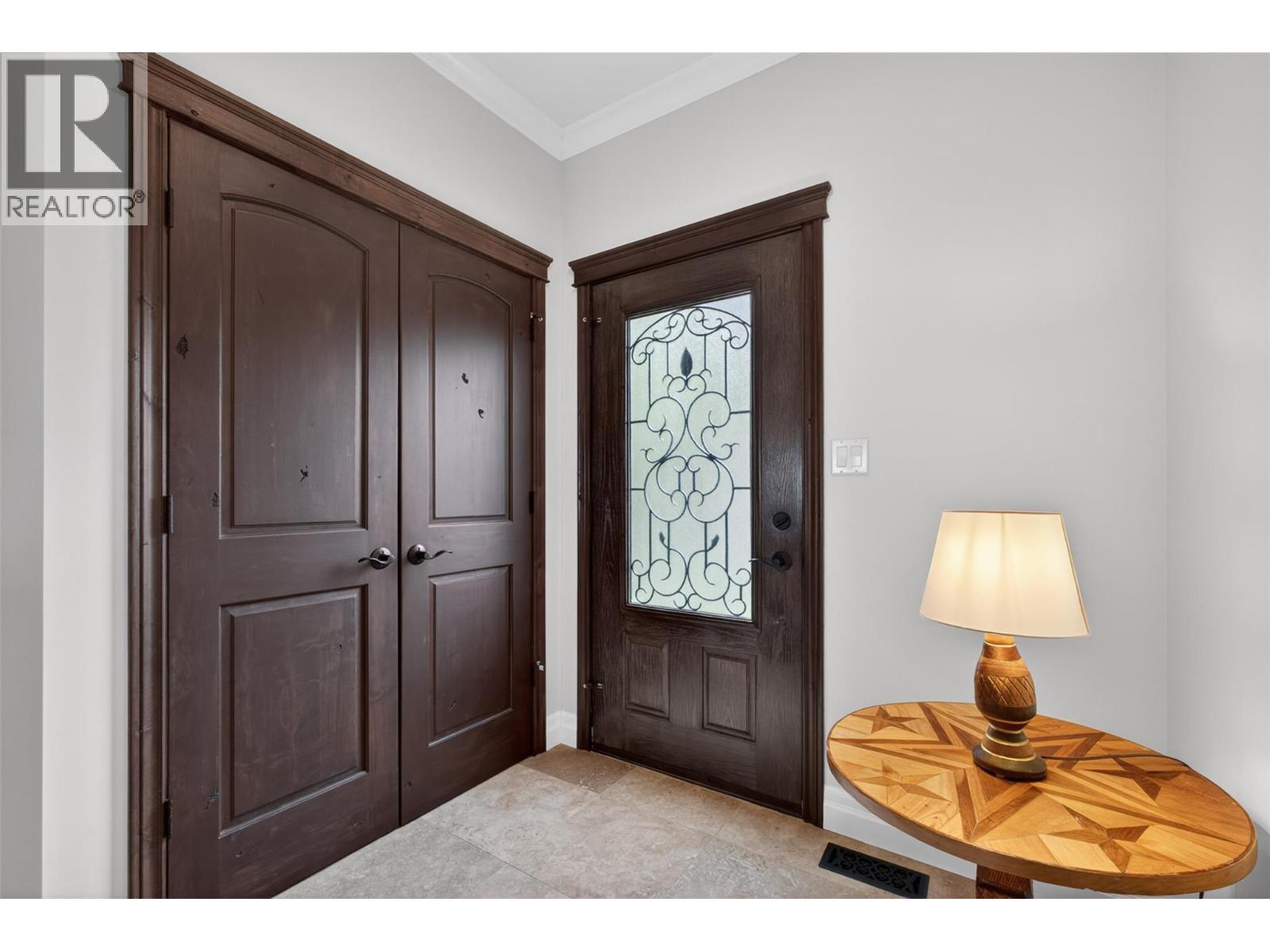 2346 Bridgeview Road - 39