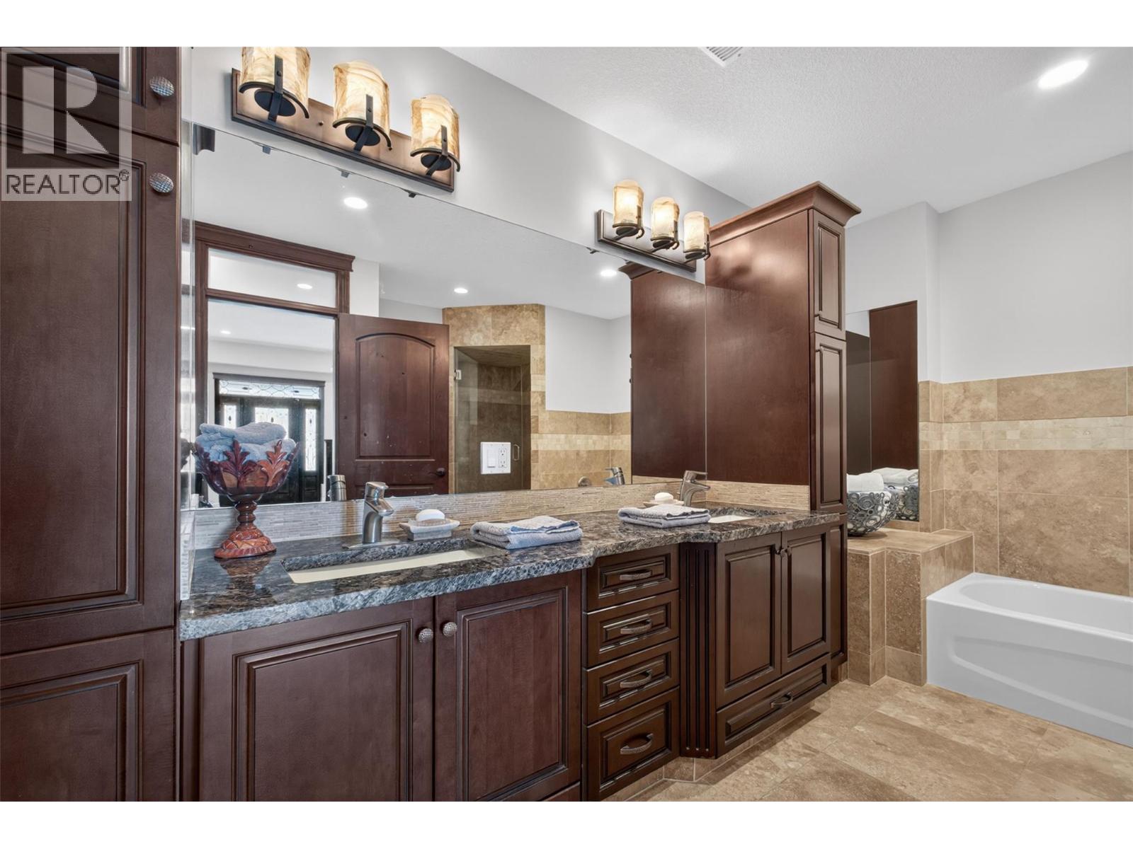 2346 Bridgeview Road - 49