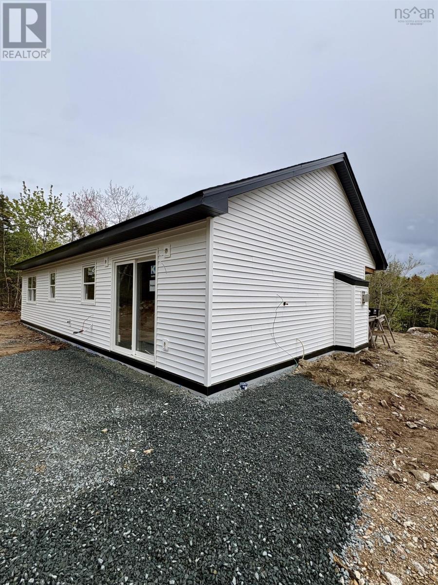 70 Three Brooks Drive - 4