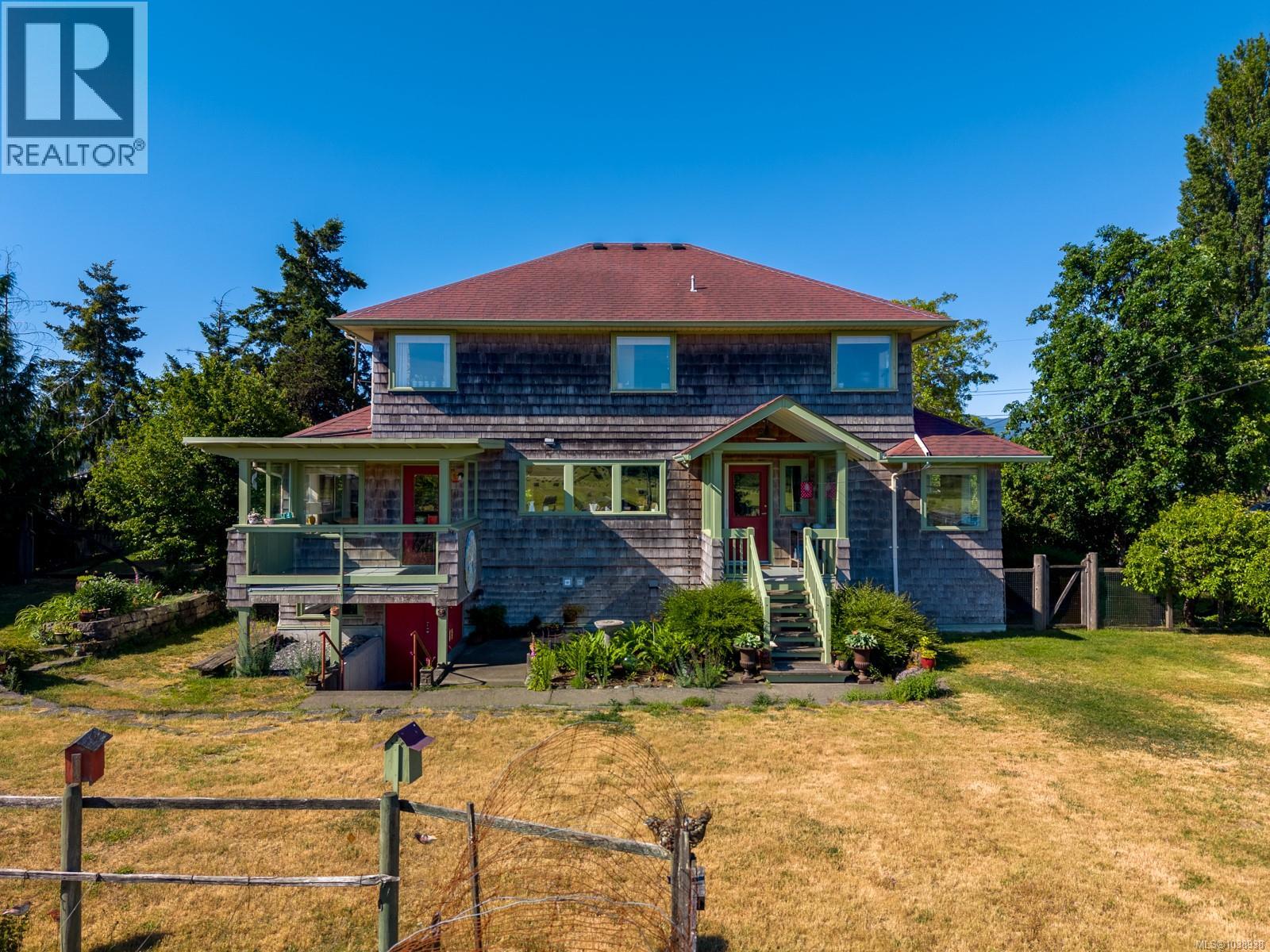 2854 Farm View Rd, Courtenay