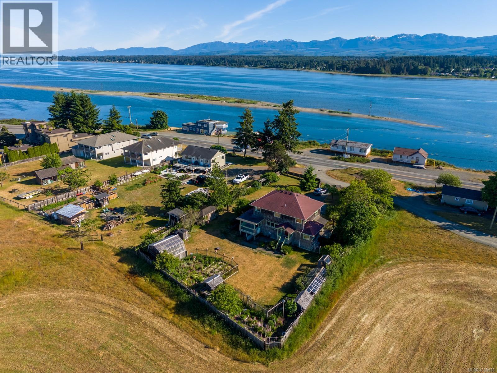 2854 Farm View Rd, Courtenay