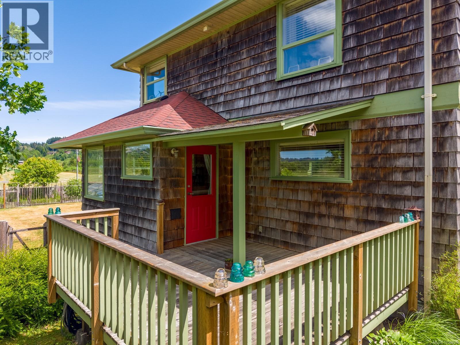 2854 Farm View Rd, Courtenay