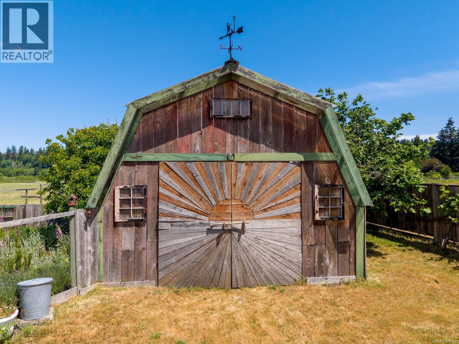 2854 Farm View Rd, Courtenay