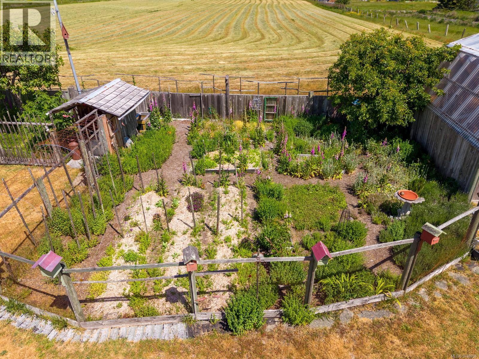 2854 Farm View Rd, Courtenay